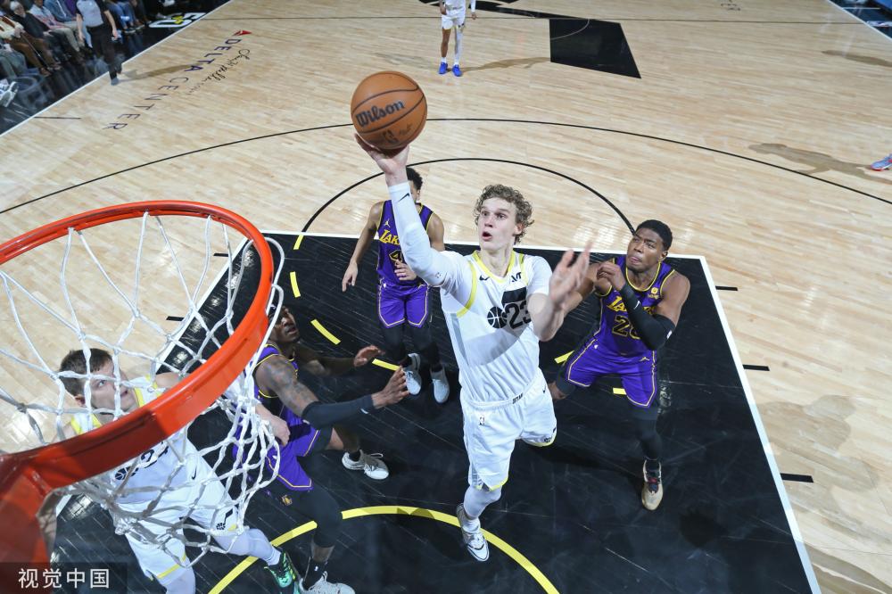 比赛中的三 比赛中的三